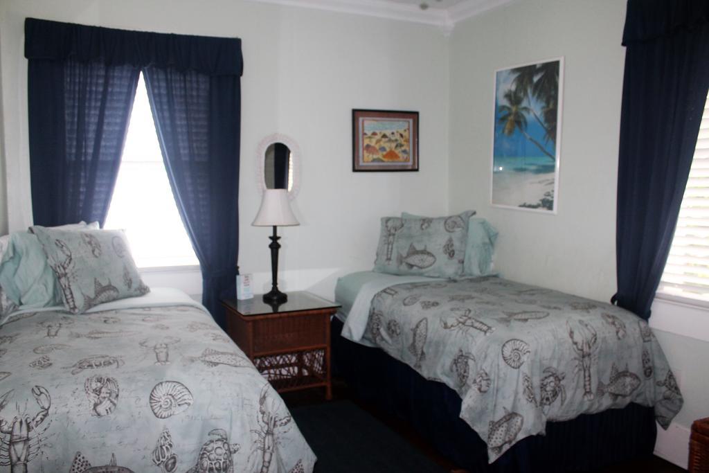 Coronado Palms Coastal Cottageガルベストン エクステリア 写真