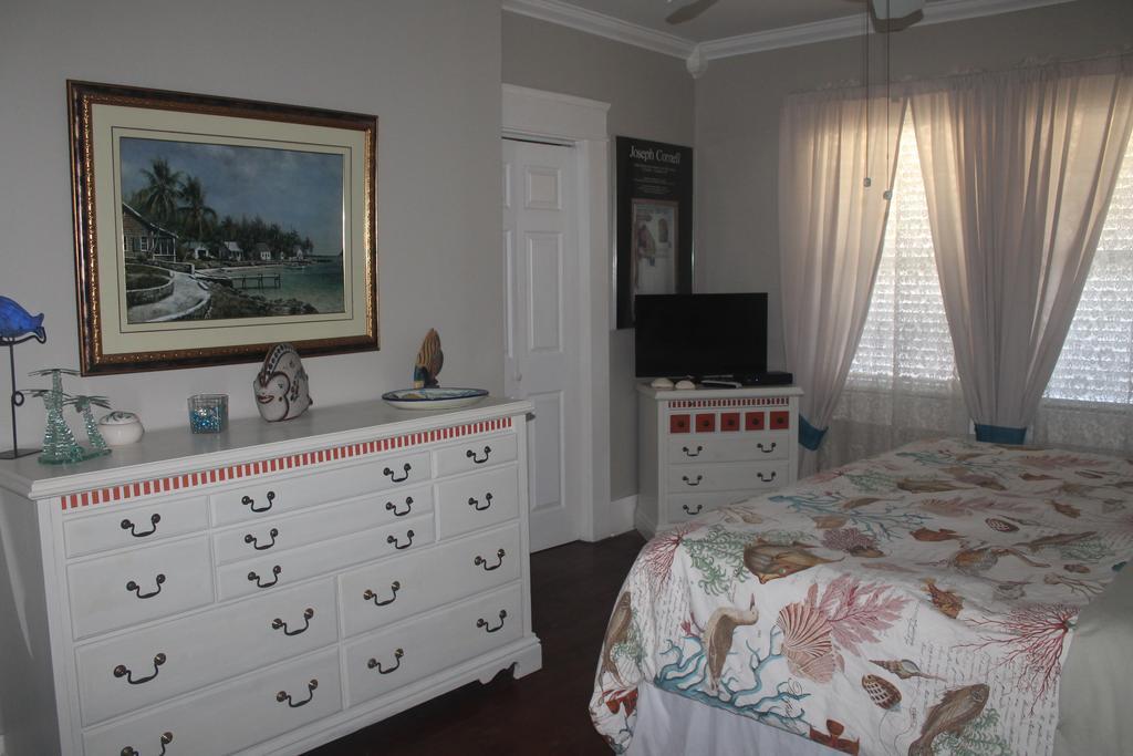Coronado Palms Coastal Cottageガルベストン エクステリア 写真